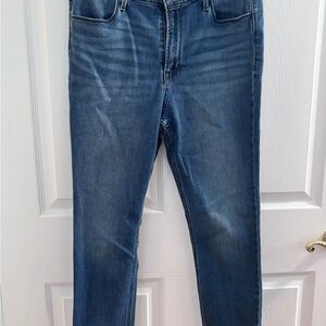 Old Navy Women’s High Rise Skinny Jeans - Medium Blue Wash size 12 short